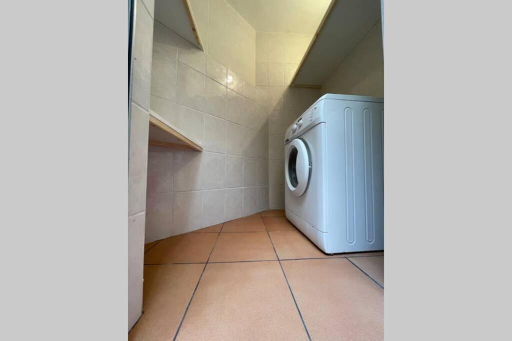 2 Bed Apt In Heart Of St Julians - 5Min From Seafront San Ġiljan Exterior foto
